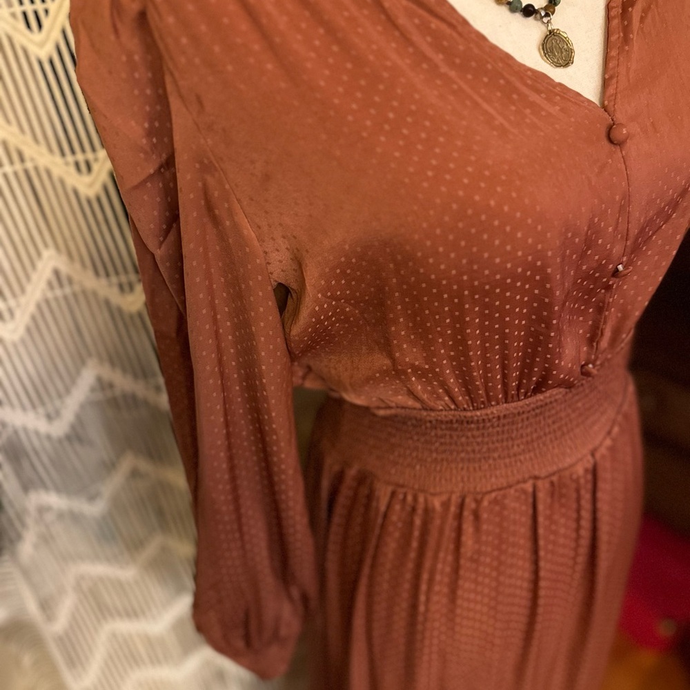 Elegant Rust Dress - Picture 3 of 5